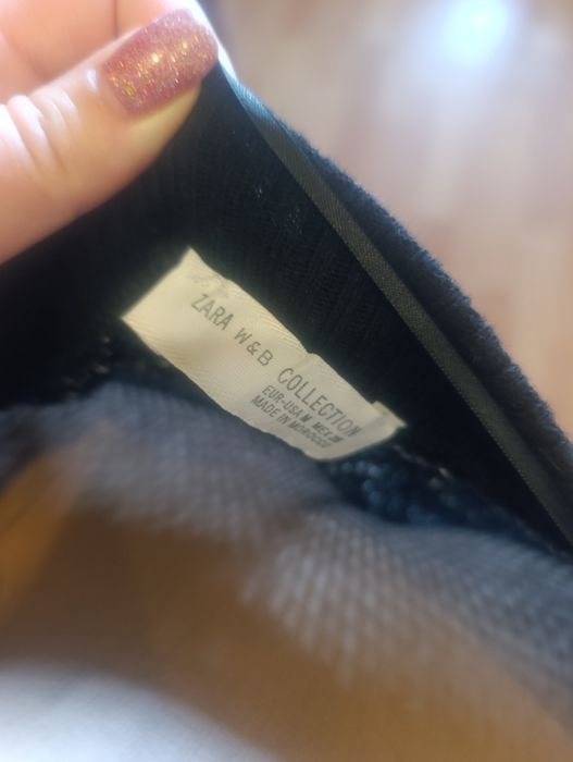 Стильний жіночий светр у чорно-білому кольорі