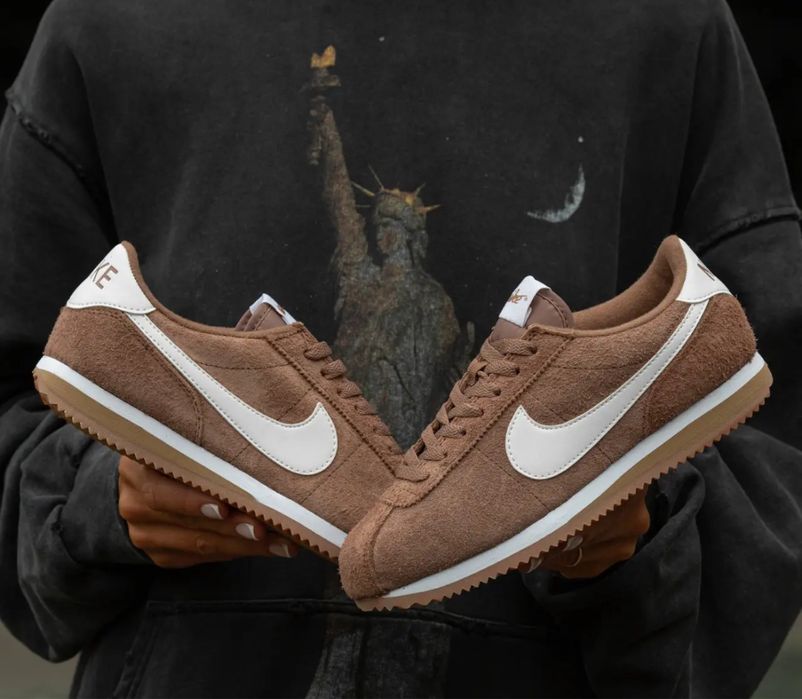 Жіночі кросівки Nike Cortez Light Brown