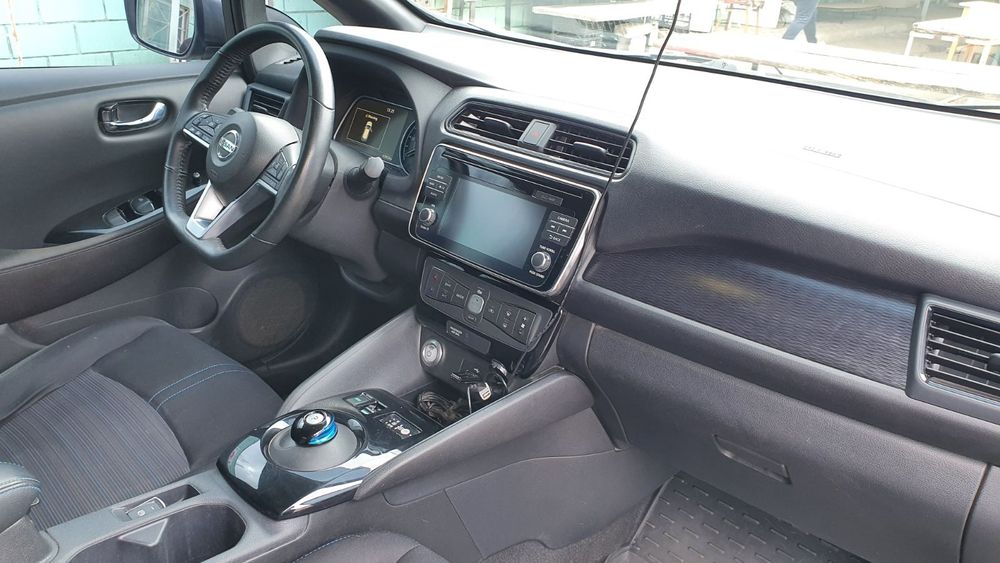 Продам Nissan leaf 2019 года Ниссан Лиф