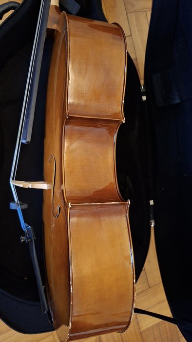 Violoncelo Gara  1/2 com estojo