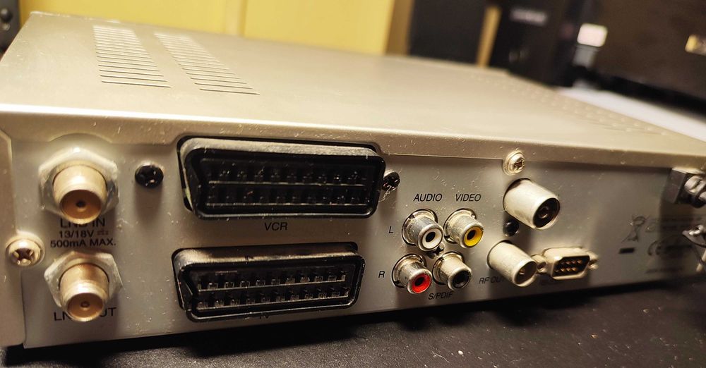 Спутниковый ресивер Arion af-2000m