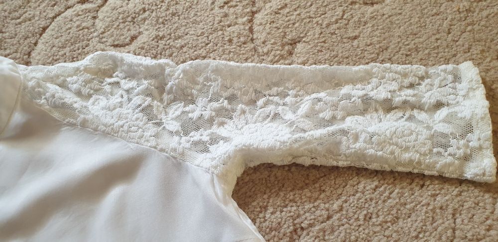 Bluzka biała koronka