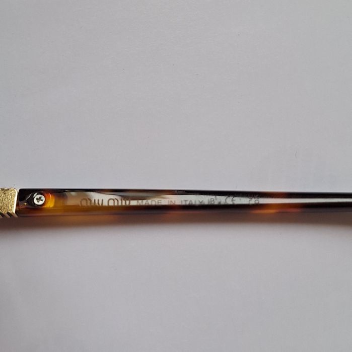 Сонцезахисні окуляри MIU MIU