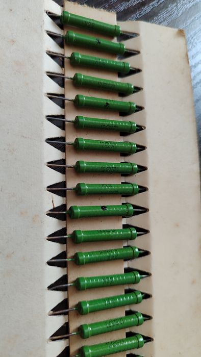 Продам резистор ВС  33К