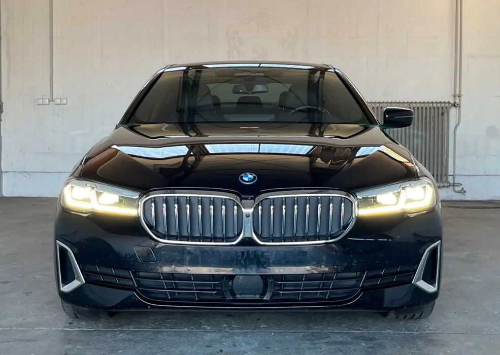 Бампер , фари BMW G30 LCI рестайлінг разборка