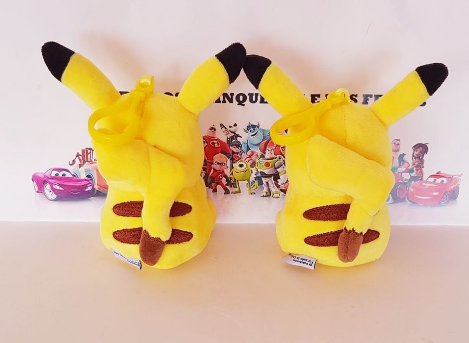 1 Peluche/Porta-Chaves Pikachu (Portes Incluidos)
