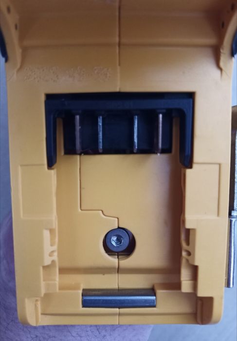 Перфоратор  DeWALT DCH273 (2025р)