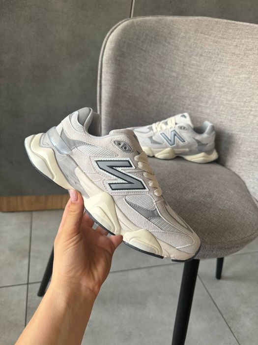 Жіночі кросівки 9060 Топ 36 -41 сірий + білий Н