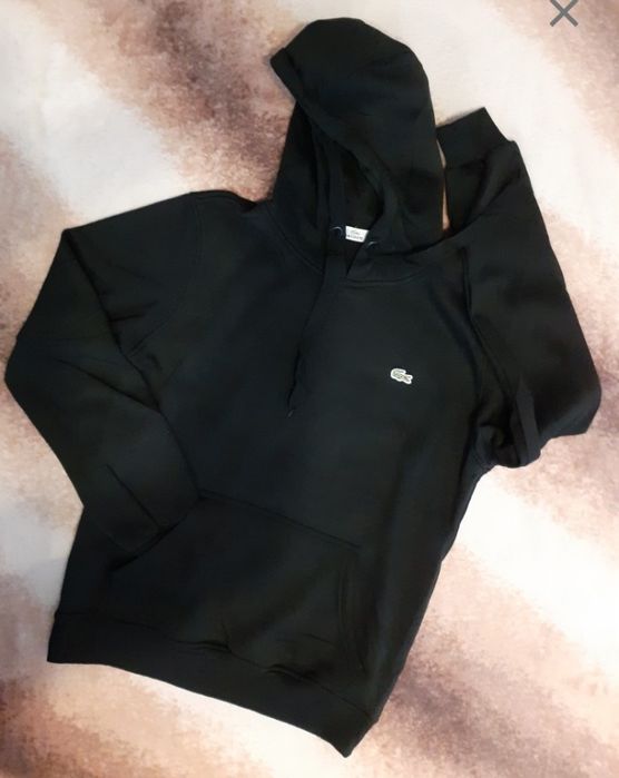 Dresy meskie z logo Lacoste.