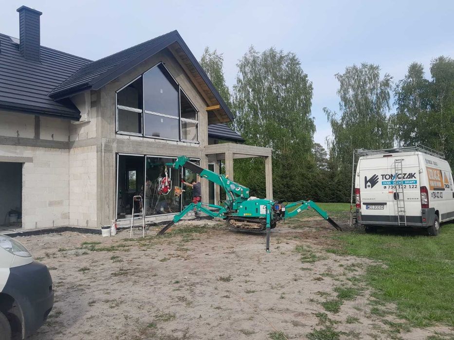 Okna, bramy, drzwi, parapety, panele. Sprzedaż i montaż