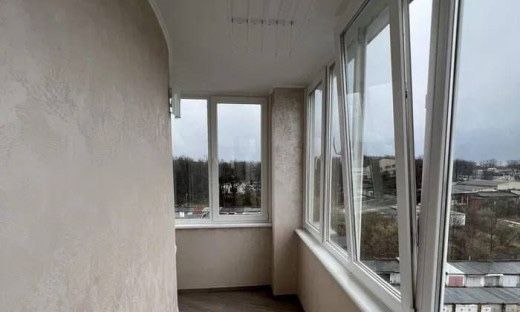 Восстановление балкона. Замена подоконника. Ремонт пластиковых окон