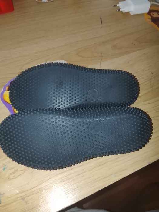 Sapatos para usar na água.