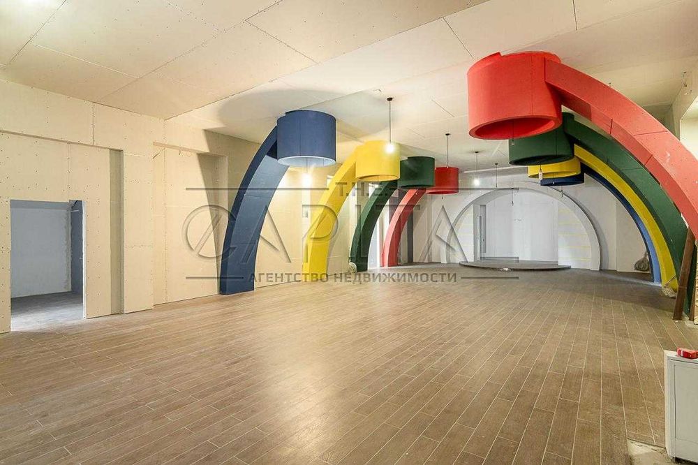 Окрема будівля, Обладнана Клініка, Офіс, Вирлиця, ТОРГ, співпрацюю