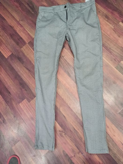 Чоловічі брюки нові