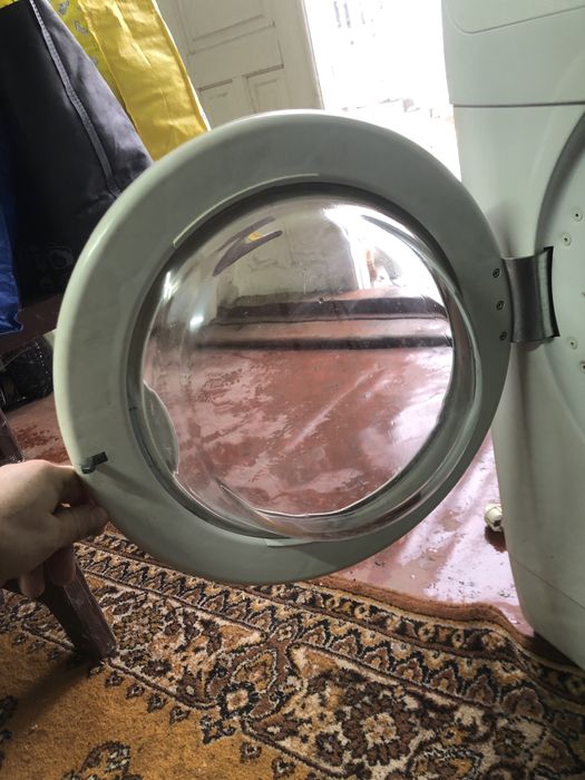 Італійська пральна машина на 5кг
