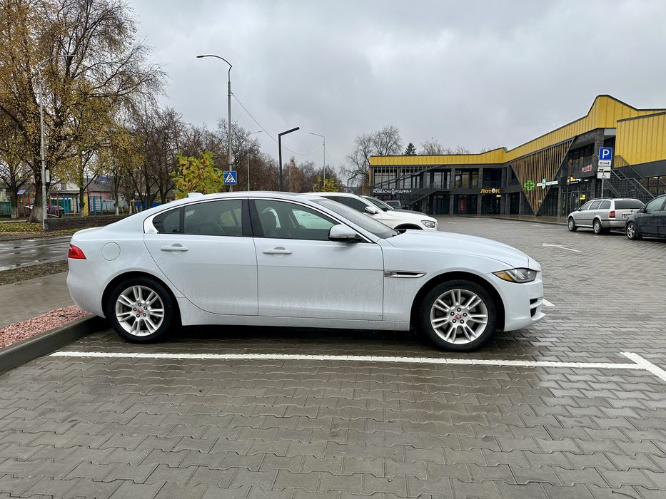 Jaguar XE 2018 25t awd