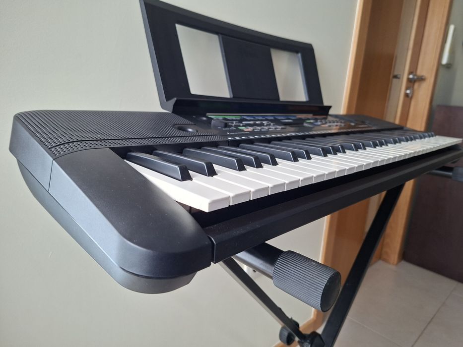 Teclado + peça de suporte