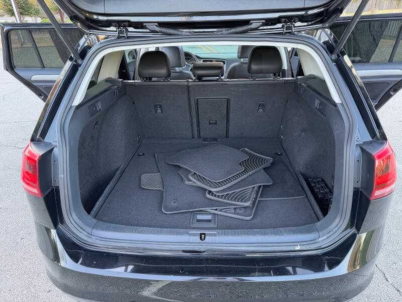 2015 Volkswagen Golf SportWagen TDI SE