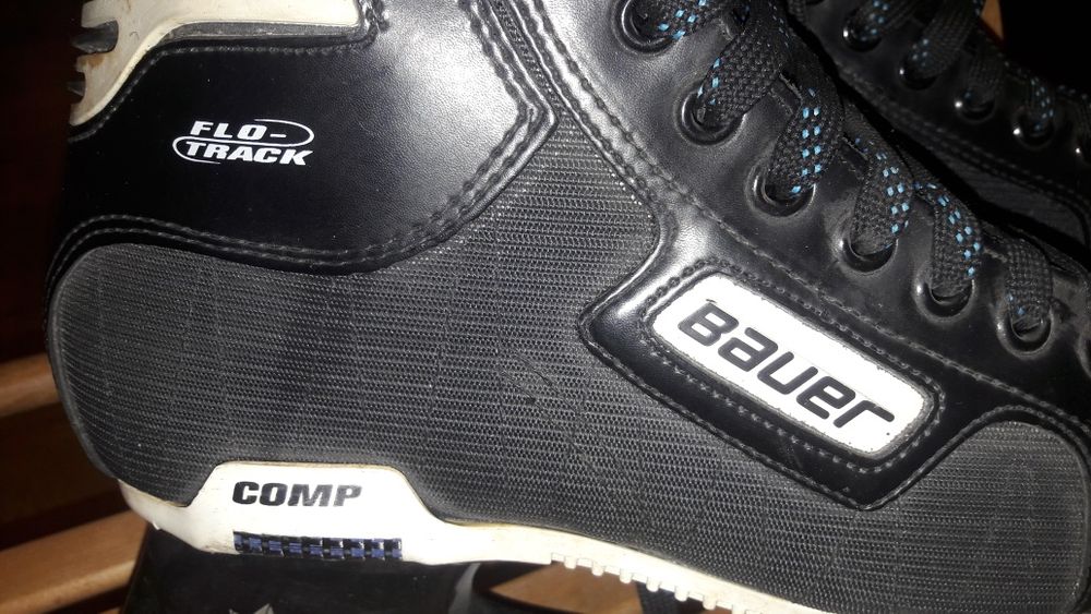 Bauer łyżwy hokejowe rozm.7,5
