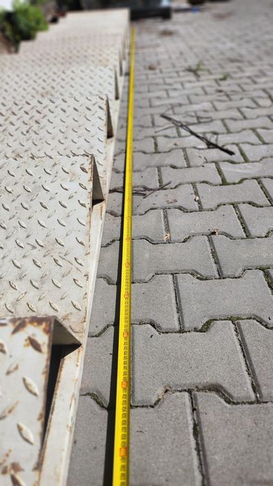 Schody metalowe długość  490 cm
