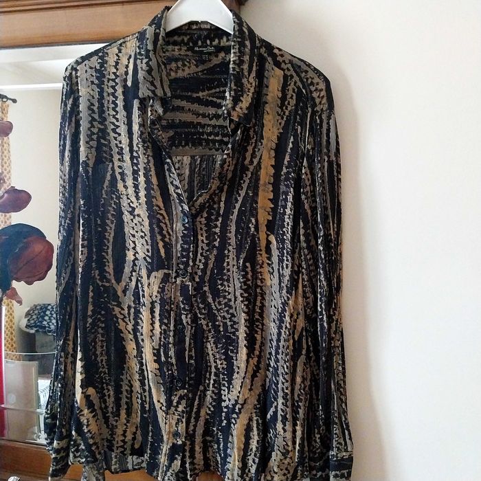 Blusa senhora Massimo Dutti, semi-nova.