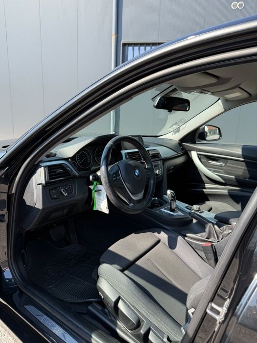 BMW 318 Automatico Sport Line