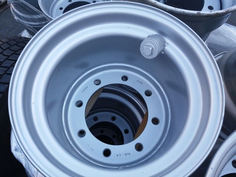 NOWE FELGI 16,00-17 ET-55 8 otwrów do Przyczep Leśnych C.Brutto