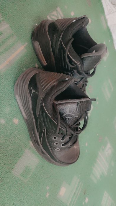 Кроссовки Джордан