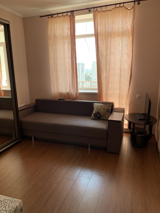 Аренда 3к квартира 12/14 Грековская 5