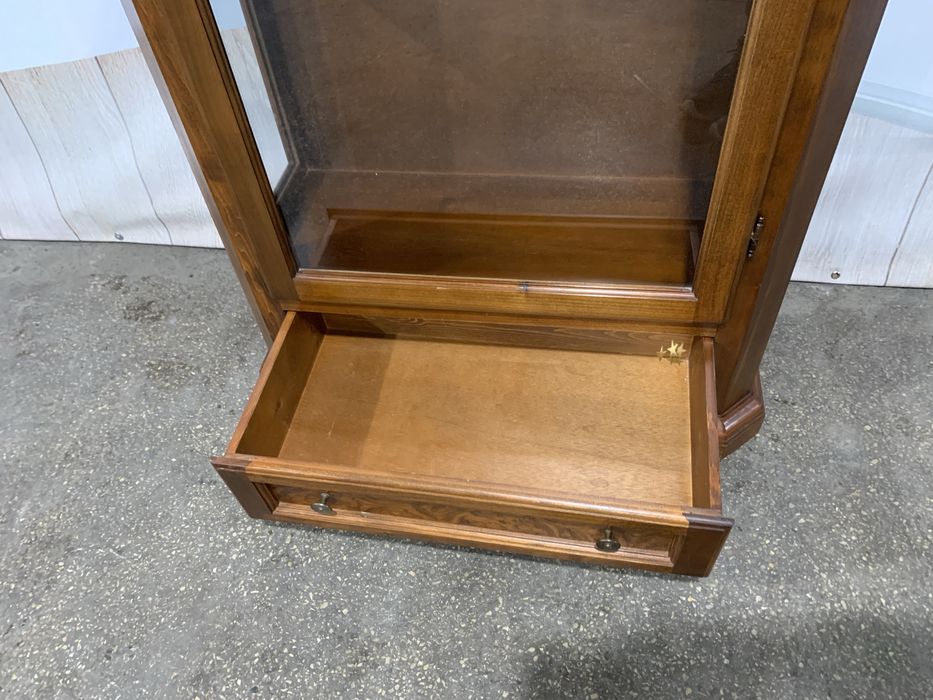 Вітрина, сервант, стінка, креденс, комод, стенка, витрина бу