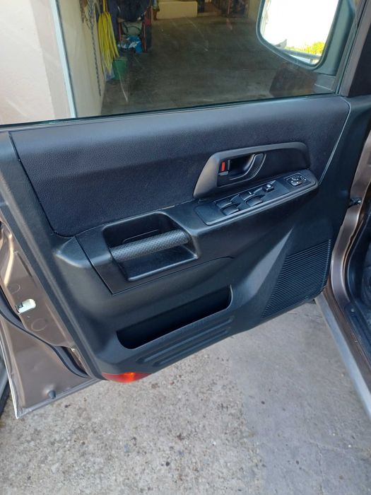 Mitsubishi Pagero Pinim 2001