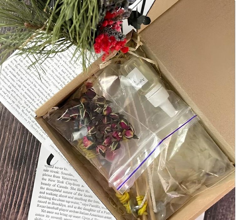 Набір для створення свічок «Любов — це...» — Ідеальний подарунок!