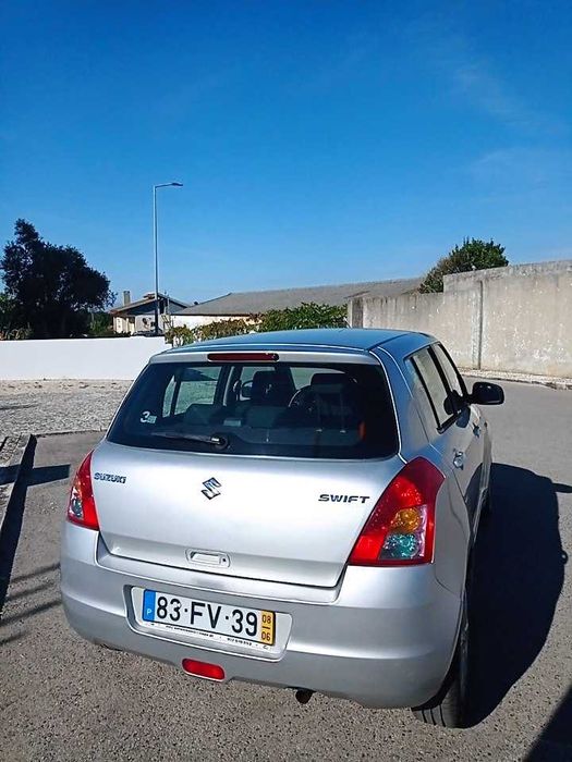 Suzuki Swift 1.3 i - 123000km - 1 dono - histórico revisões