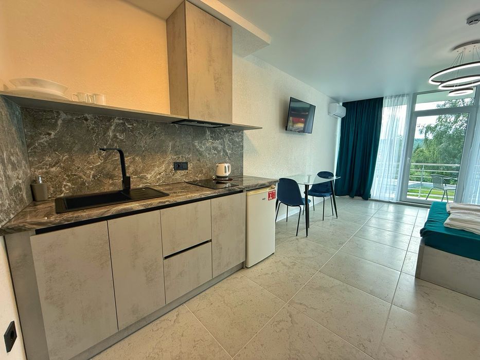 Нові стильні апартаменти в центрі Східниці