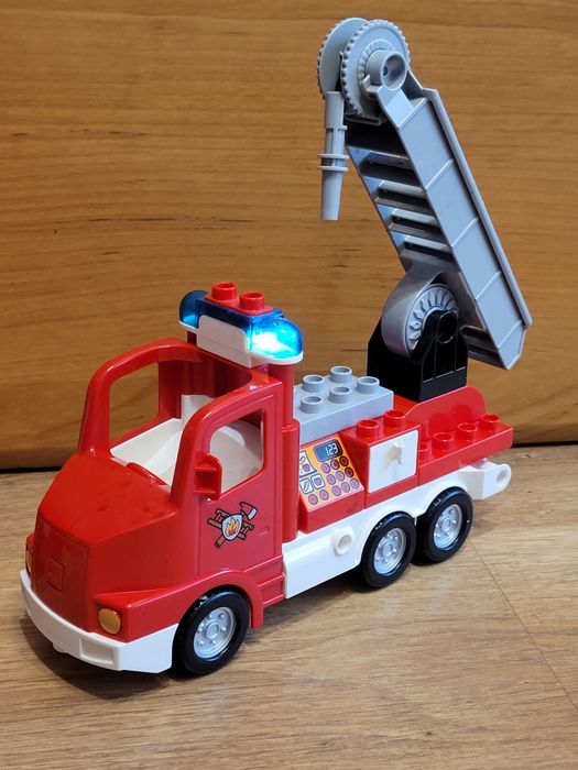 0Klocki Lego Duplo  - Straż Pożarna,  luźny zestaw, zabawki