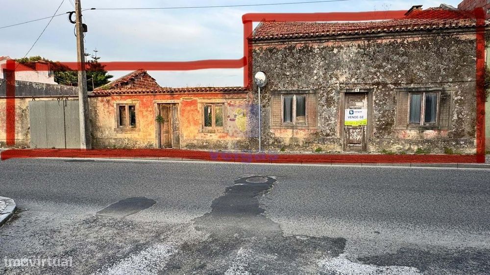 Ruína para Reabilitação apenas a 5 min da Praia