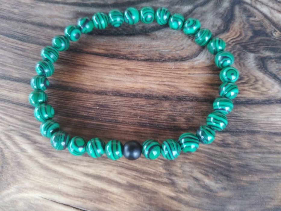 Bransoletka damska malachit średnia koralików 6 mm