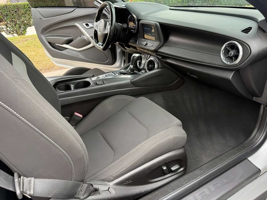 Chevrolet Camaro LT      2018