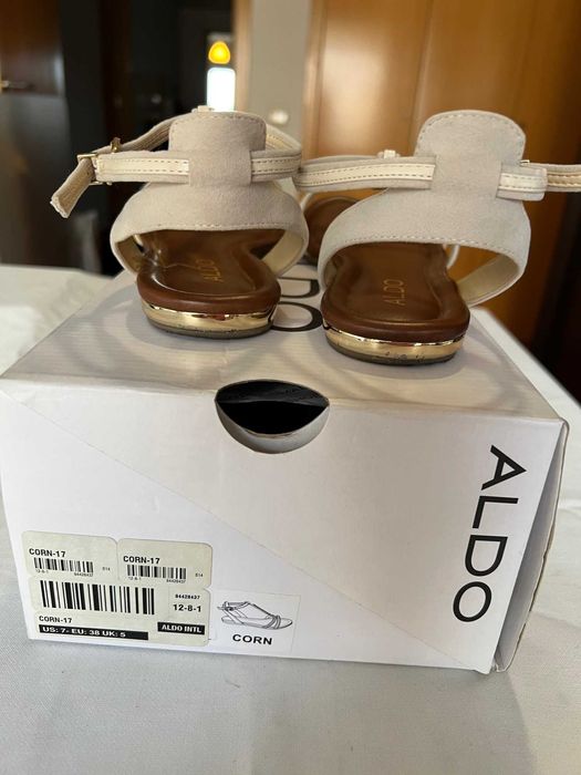 Calçado de Senhora Sandálias Aldo Diversos Modelos tamanho 38