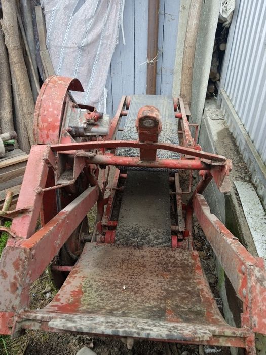 Продається погрузчик тюків