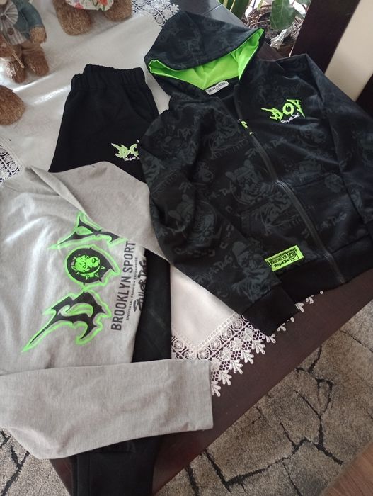 Komplet dresowy chłopięcy