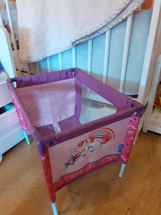 Łóżeczko turystyczne dla lalek