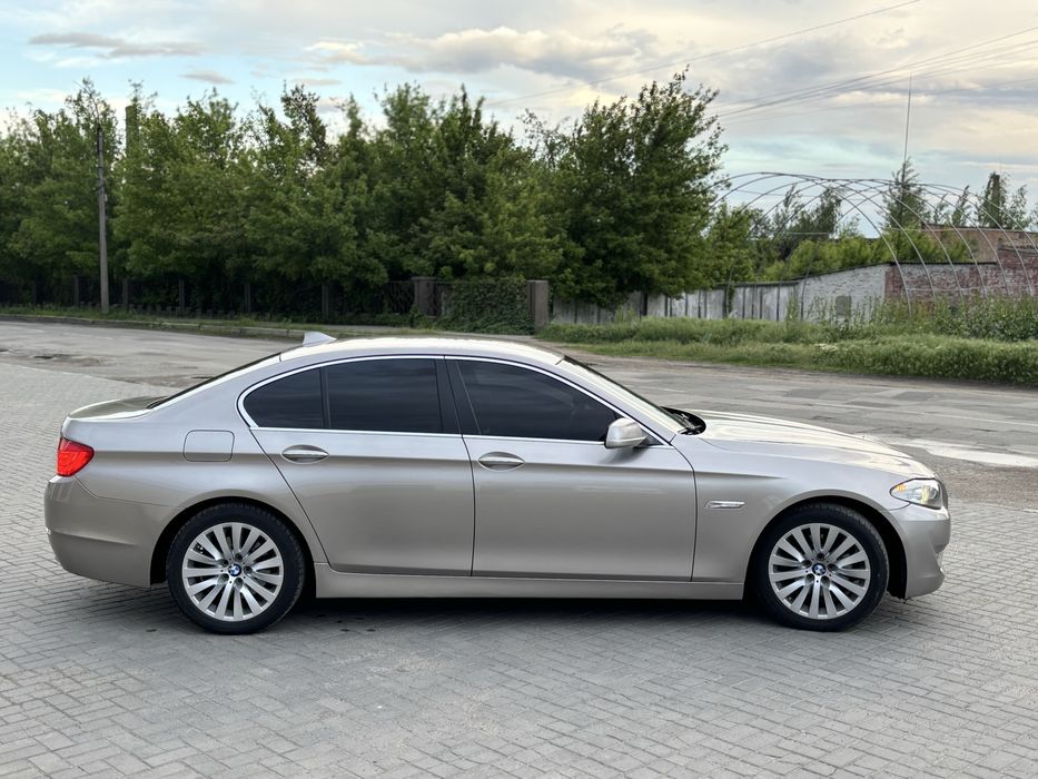 Продам бмв 5 серії ф10 2011 року