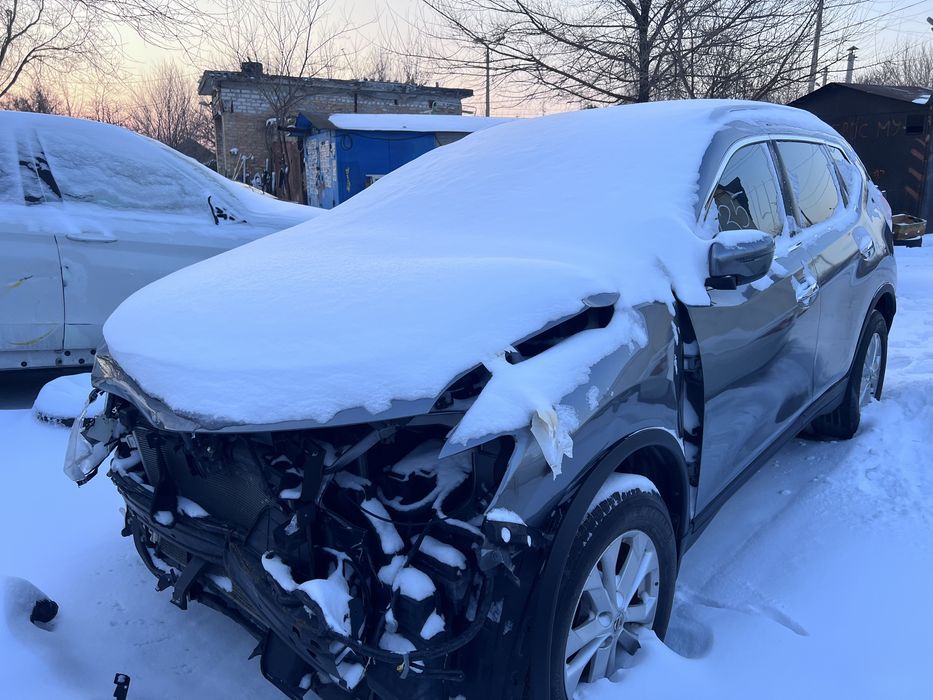 Nissan Rogue 2016 год, после дтп