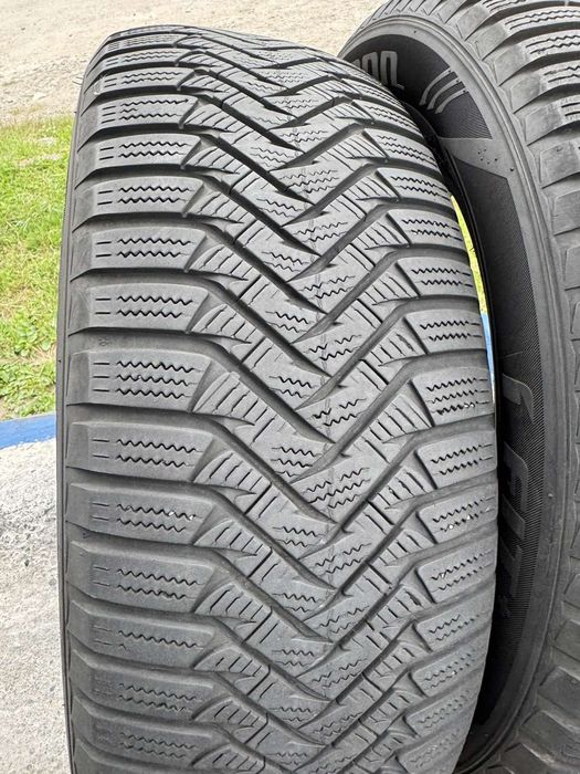 Зимові шини Laufenn 215/60 R16