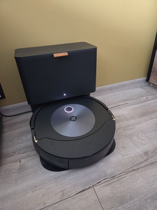 I robot roomba j7+ combo
