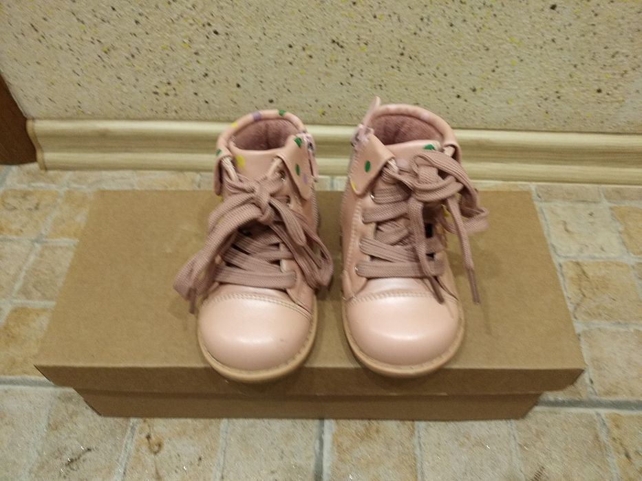 Продам детские осень-весна ботинки для девочки ТМ Шалунишка.