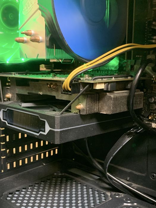 Продам видеокарту rx570 4gb ТОРГ