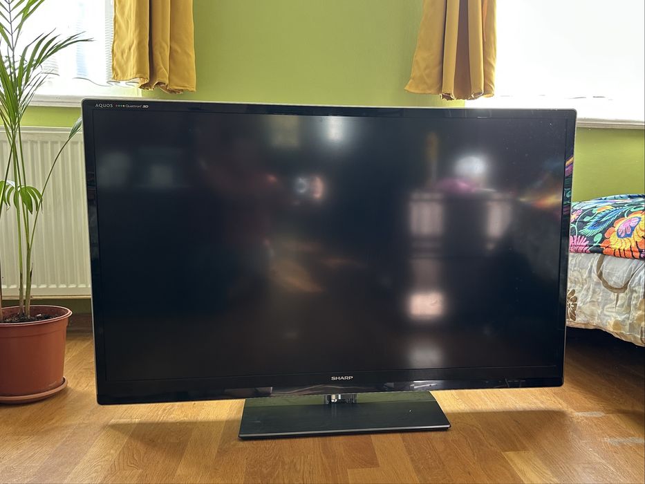 SHARP TV LCD LC-52LE830 (naprawić lub na części)