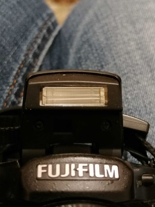 Aparat fotograficzny Fujifilm finepix s1600